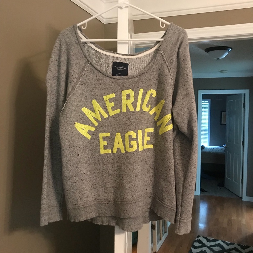 Off shoulder sweatshirt